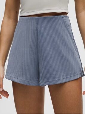 Lululemon Lululemon Ribbed Softstreme High-Rise Short 2"